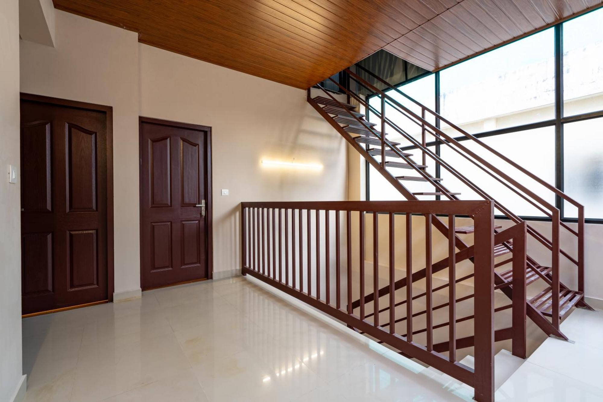 Hotel Yaad Residency Kochi Exterior foto